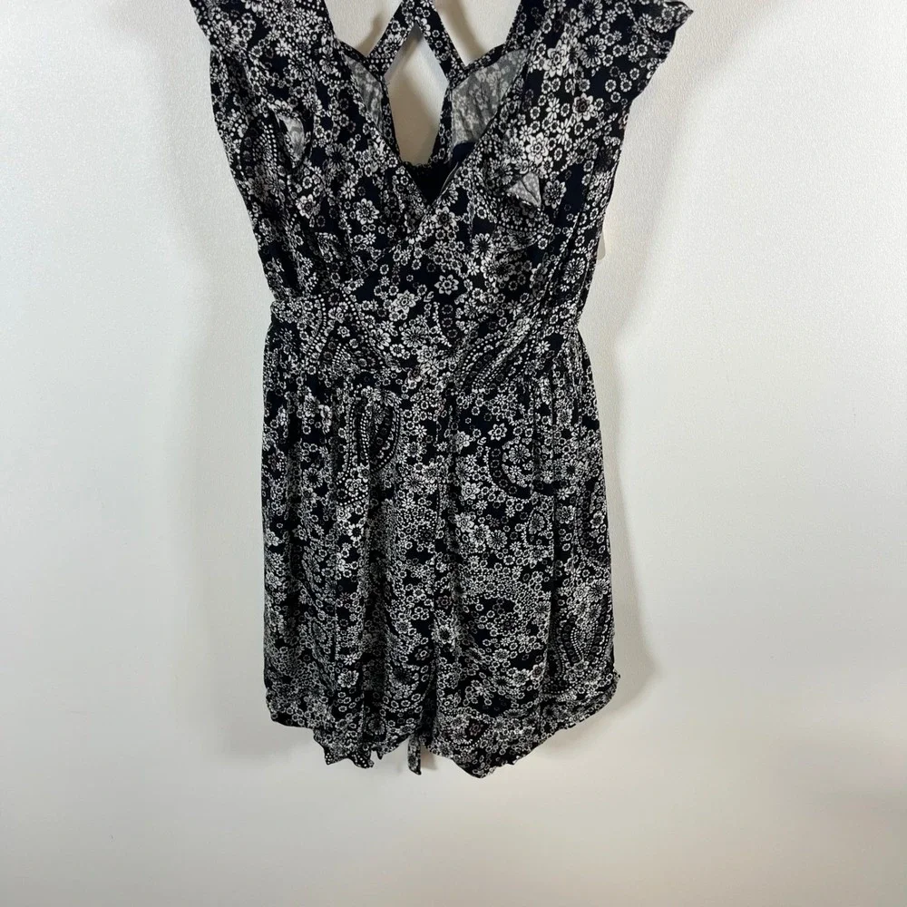 Free People Floral Paisley Ruffle Romper‎ Black White OB514093 Size 10 NWT